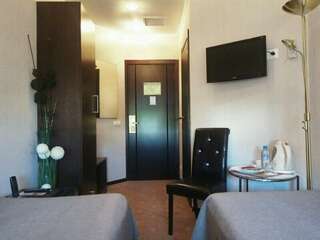 Гостиница Камергерский Москва Бюджетный двухместный номер с 2 отдельными кроватями-3