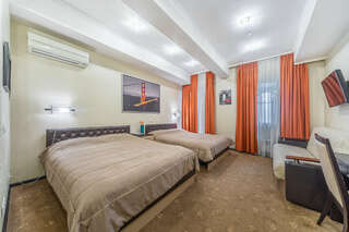 Гостиница Камергерский Москва Улучшенный двухместный номер с 1 кроватью-1