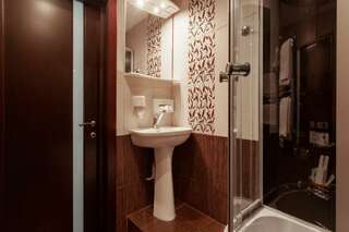 Гостиница Камергерский Москва Стандартный двухместный номер с 1 кроватью или 2 отдельными кроватями-6